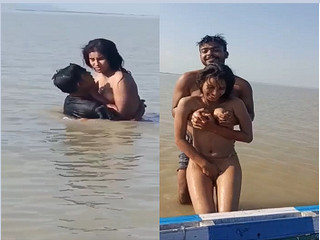 fsiblog latest mms Bangla village randi outdoor sex with group of boys in river