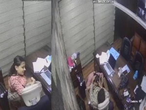 Fsiblog latest viral sex mms office girl kissing and blowjob with boss son