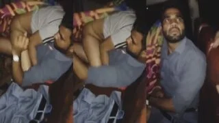 इंडियन सेक्स वीडियो चलती बस मे चुदाई करते पकडे गये लवर का वायरल एमएमएस